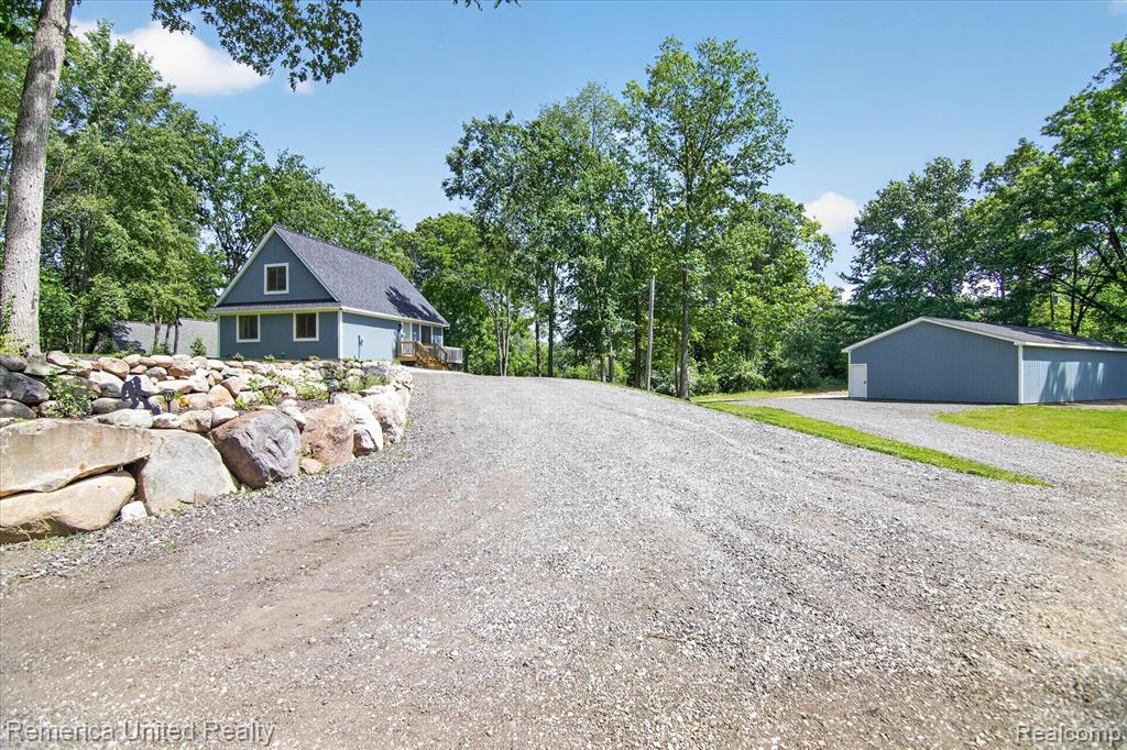 11521 Westshore Drive, Pinckney, MI 48169 — Photo 2