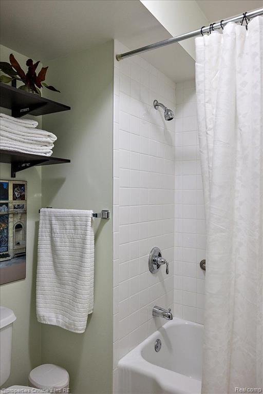 15 E KIRBY Street, 825, Detroit, MI 48202 — Photo 49