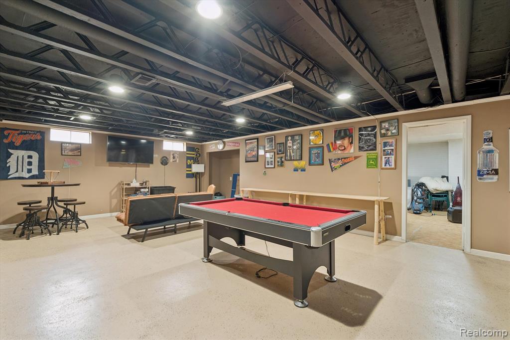 8474 Wesley Drive, Flushing, MI 48433 — Photo 33