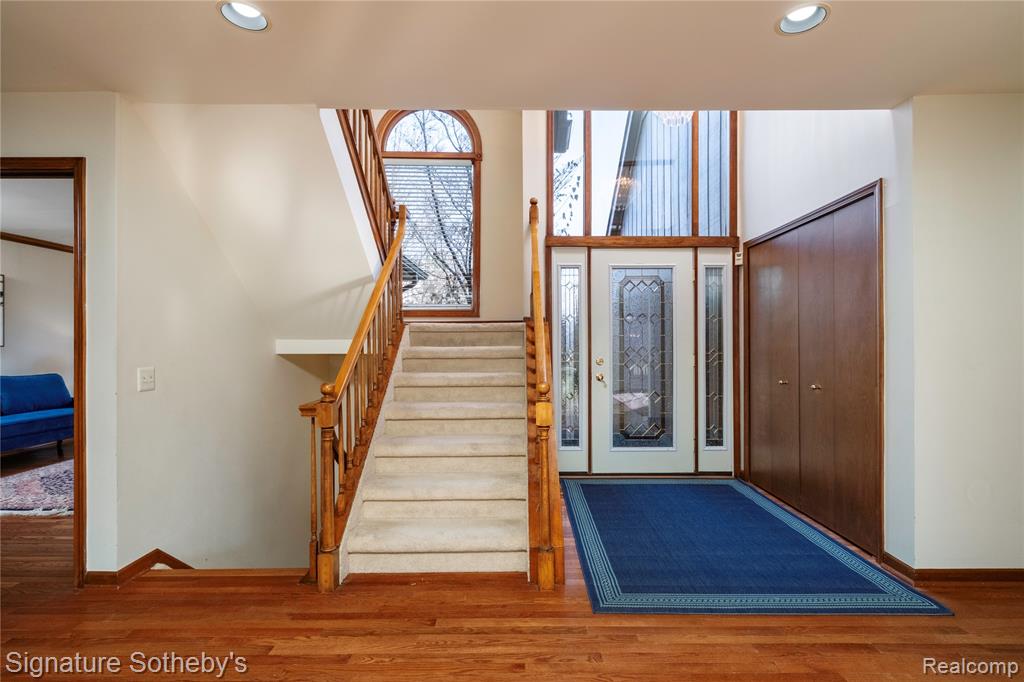 16819 Country Knoll Drive, Northville, MI 48168 — Photo 12