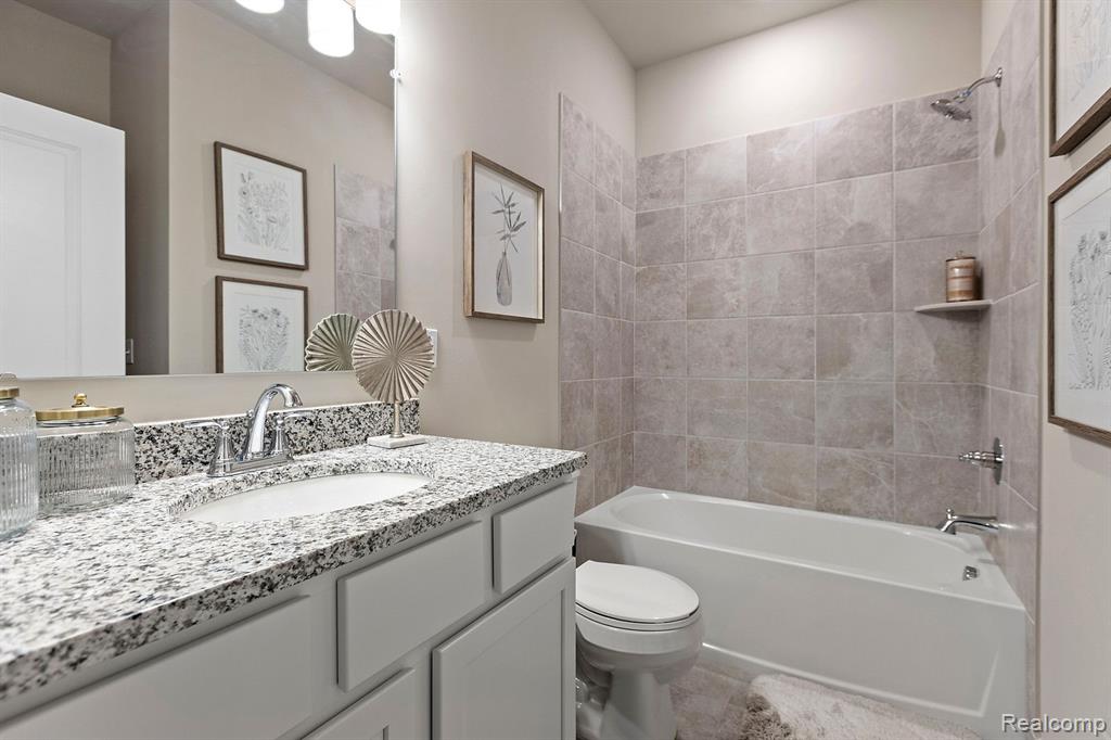 2280 Chase Drive, Howell, MI, 48855