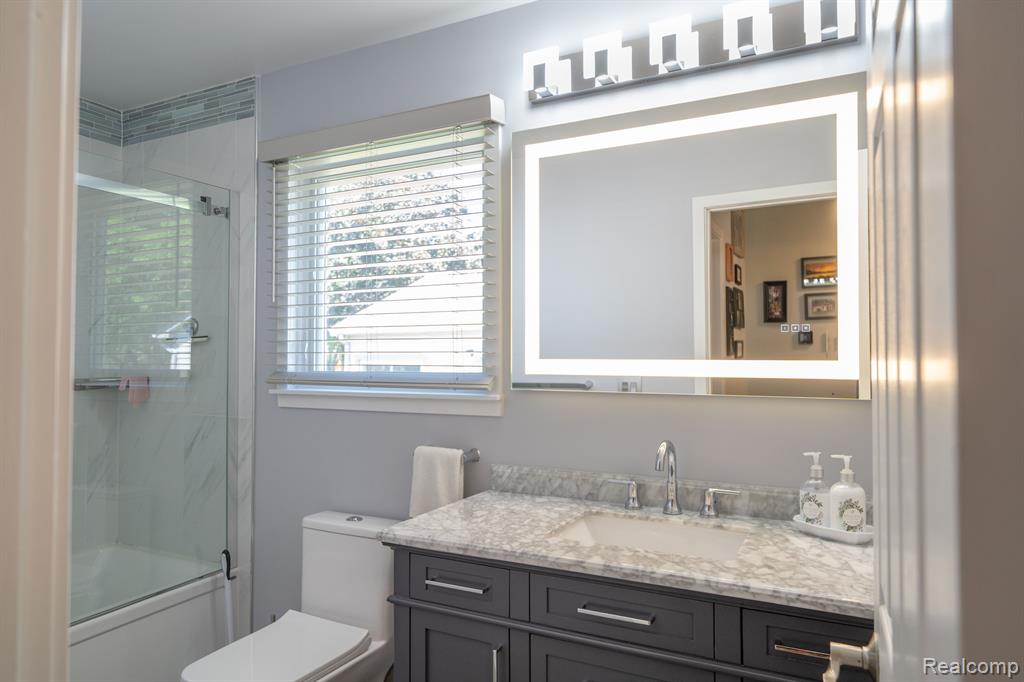 24729 SARAH FLYNN, Novi, MI — Photo 62