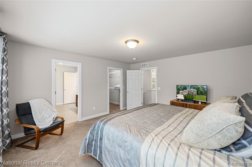 9760 Dornoch Trail, Brighton, MI 48114 — Photo 33