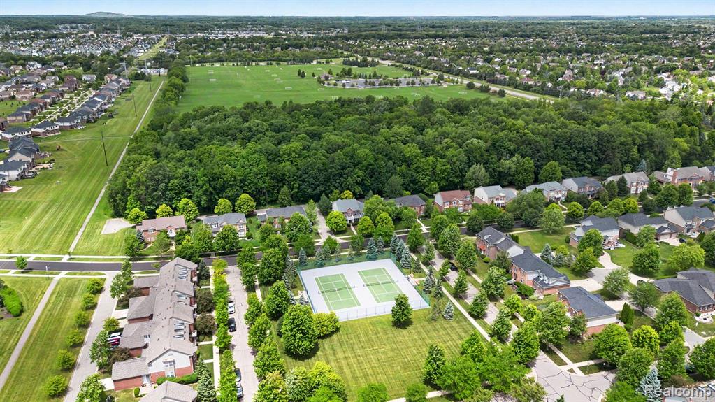 49756 Great Falls Road, Canton, MI 48188 — Photo 39