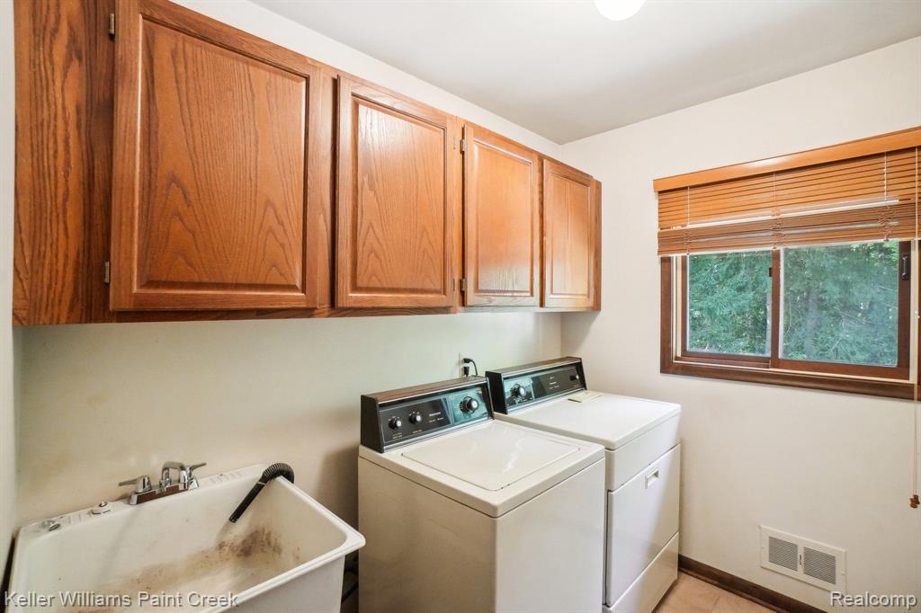 47955 BEN FRANKLIN Drive, Shelby Twp, MI 48315 — Photo 23