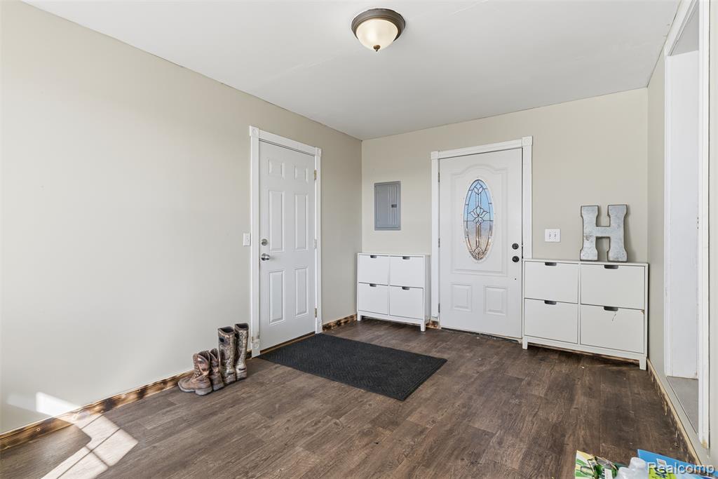 8753 Brewer Road, Millington, MI 48746 — Photo 10