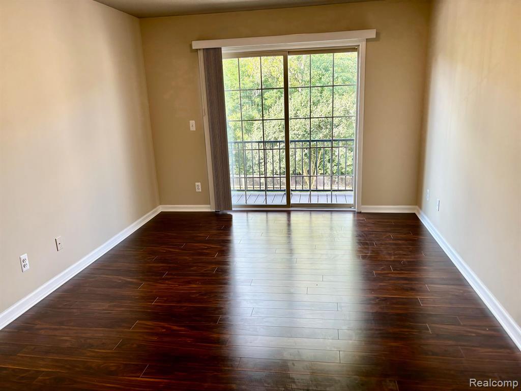 697 RIVER PARK VILLAGE Boulevard, Northville, MI 48167 — Photo 18