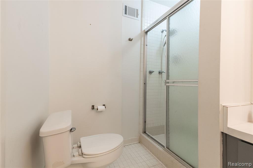 8337 Colony Drive, 2, Grosse Ile, MI 48138 — Photo 26
