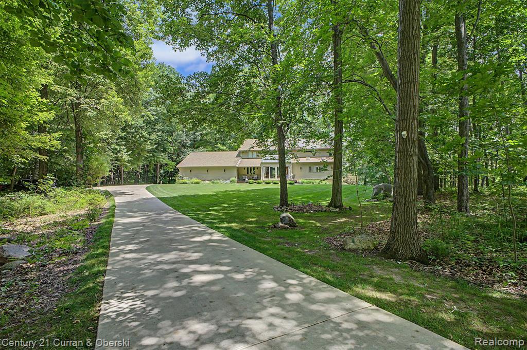 11349 Philway Court, Brighton, MI 48114 — Photo 54