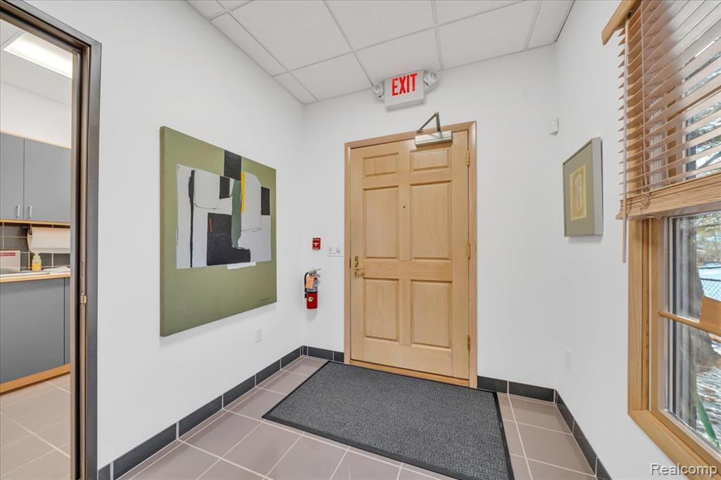 907 W 14 Mile Road, Clawson, MI — Photo 22
