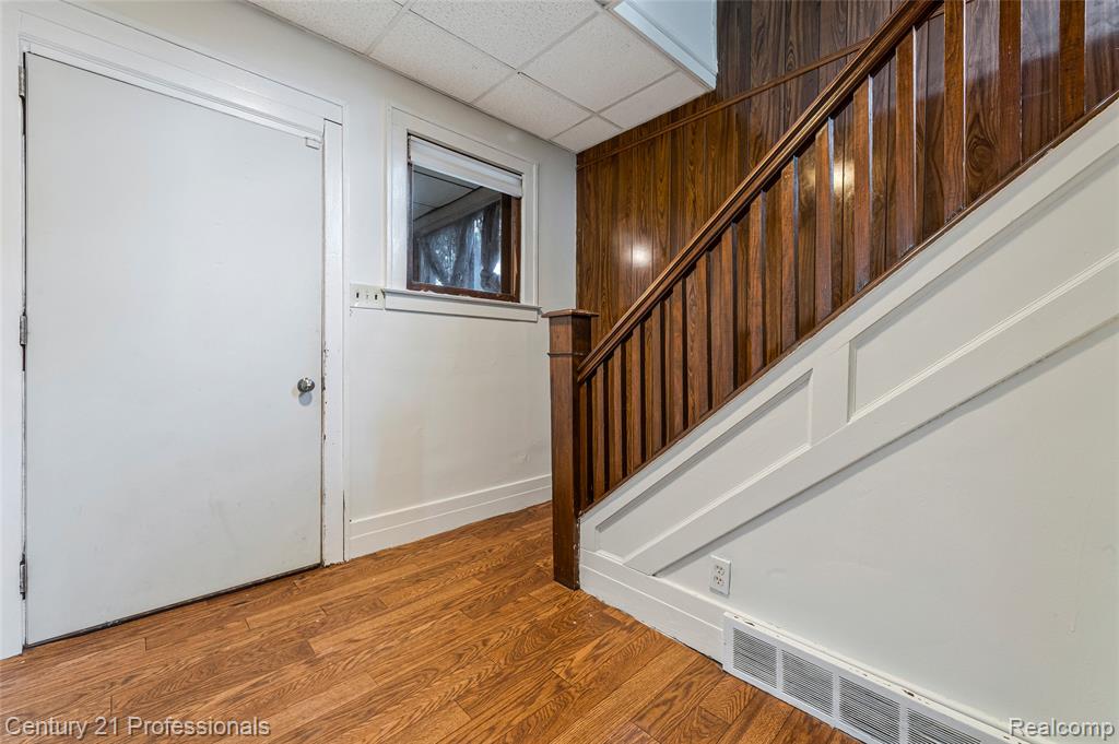 238 Richter St Street, River Rouge, MI 48218 — Photo 8