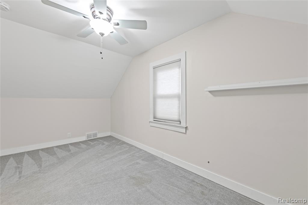 4369 Richalva Court, Waterford, MI 48329 — Photo 19