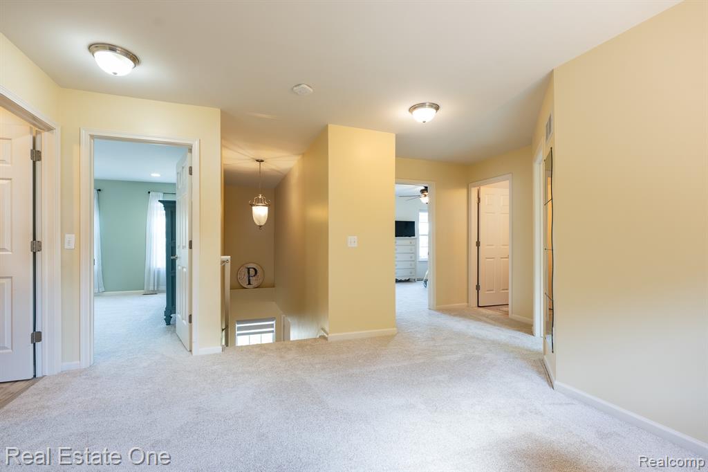 442 Ridgewood Drive S, Ortonville, MI 48462 — Photo 15