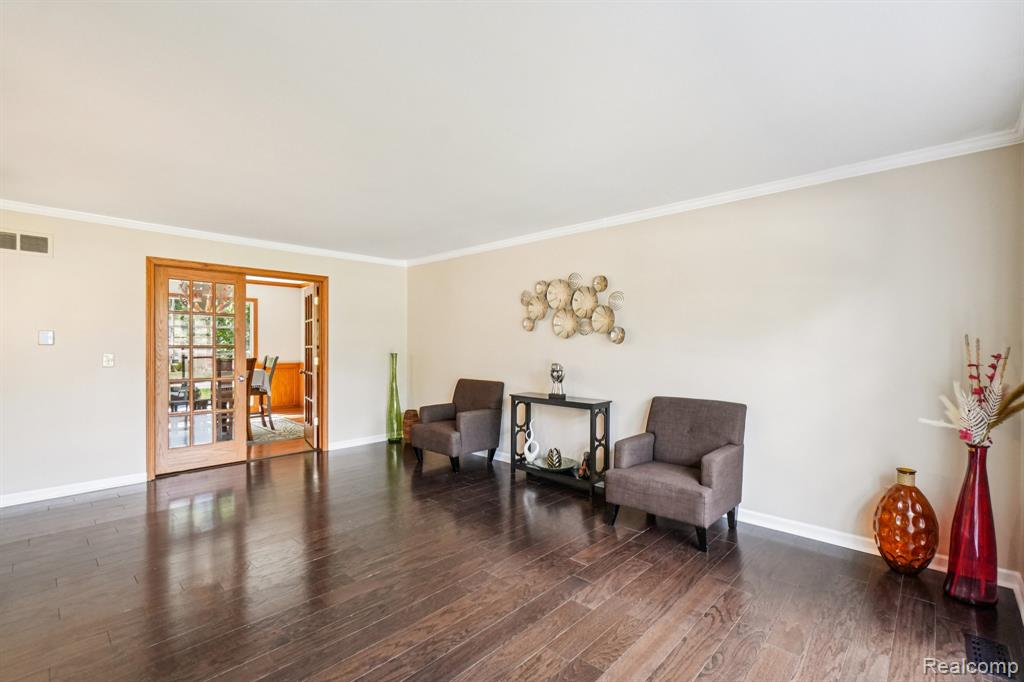 585 Timberline Drive, Rochester Hills, MI 48309 — Photo 4