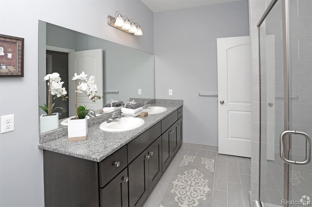 8249 Annsbury Circle, Shelby Twp, MI 48316 — Photo 6
