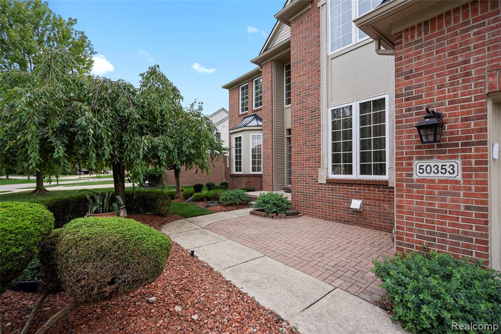 50353 Livingston Drive, Northville, MI — Photo 4