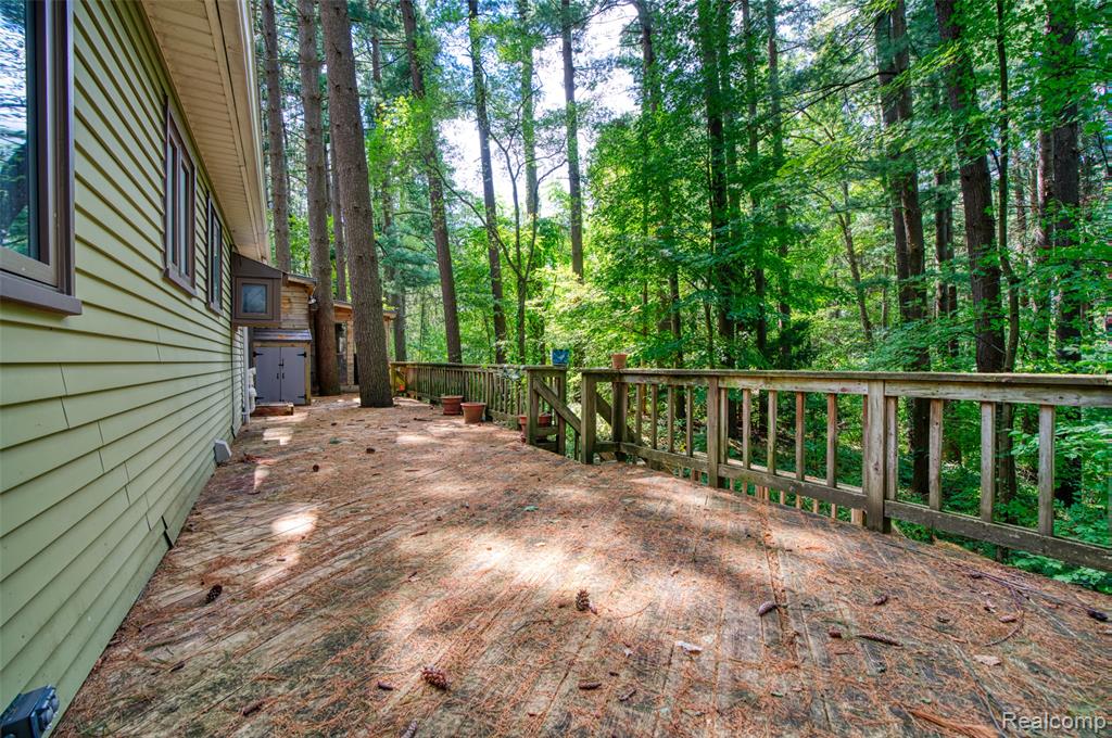 8800 Evergreen Road, Brighton, MI 48116 — Photo 20