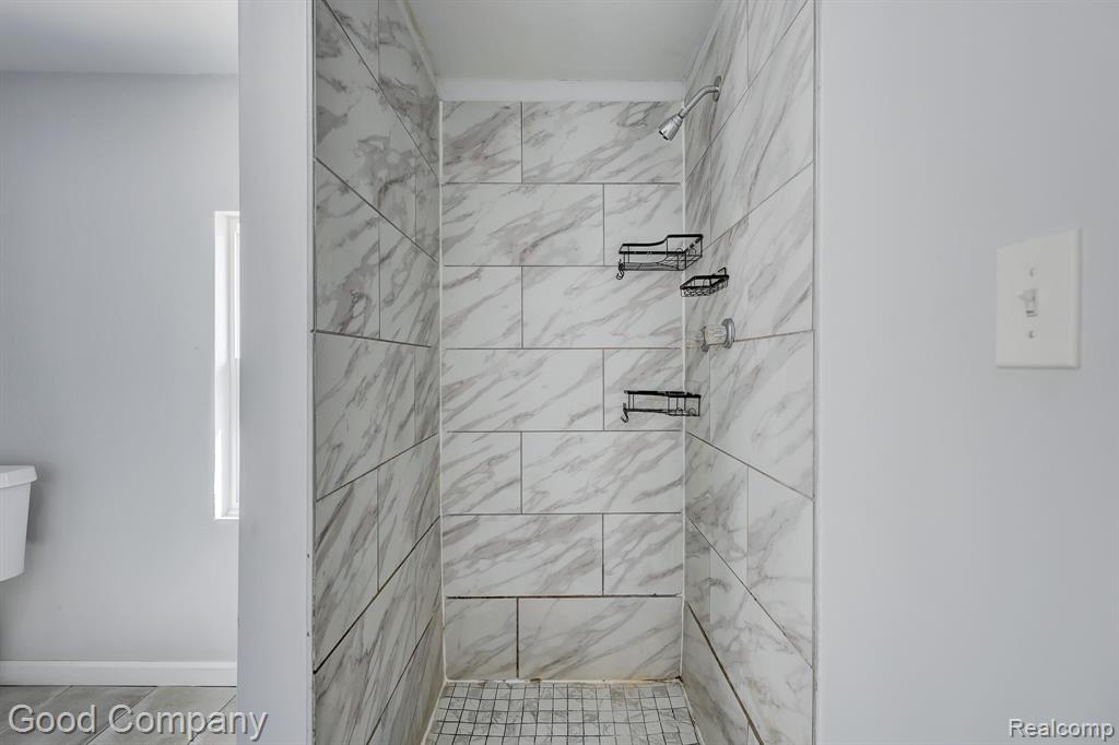 813 S Center Street, Royal Oak, MI 48067 — Photo 30