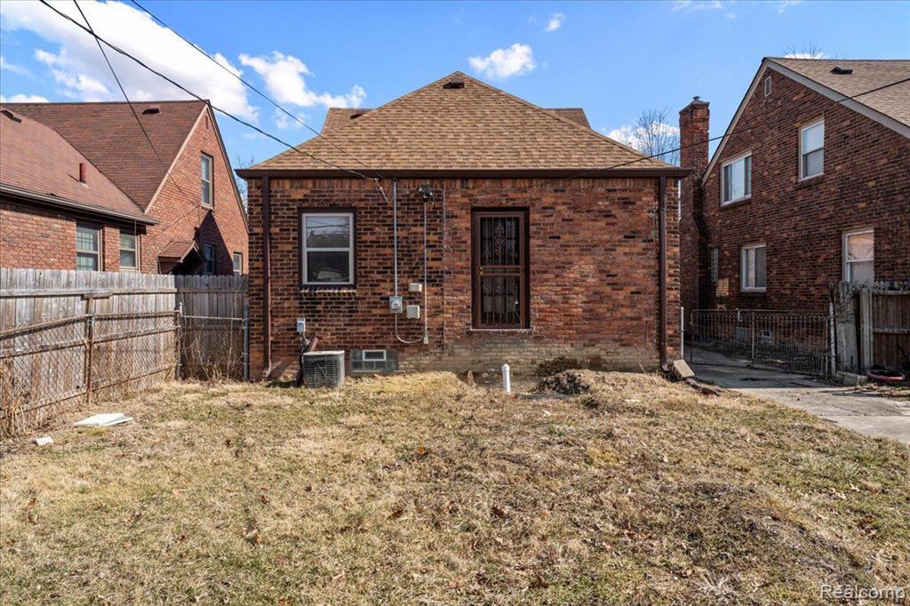 5261 HARVARD Road, Detroit, MI 48224 — Photo 23