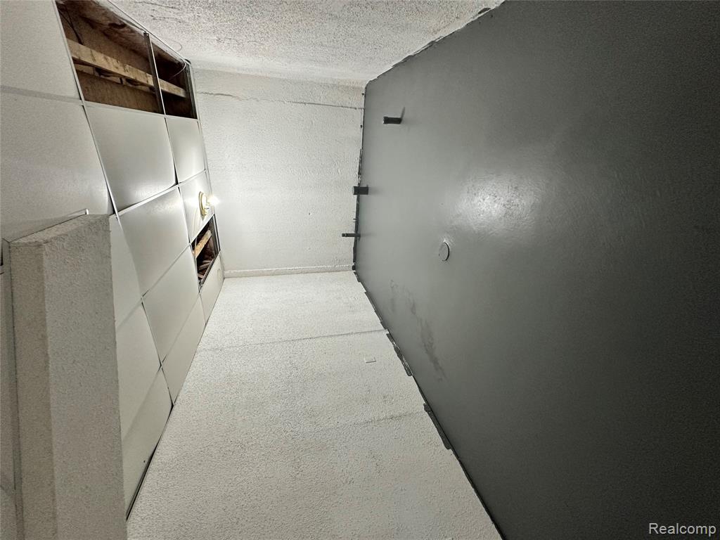 7383 Tottenham, Utica, MI 48317 — Photo 38