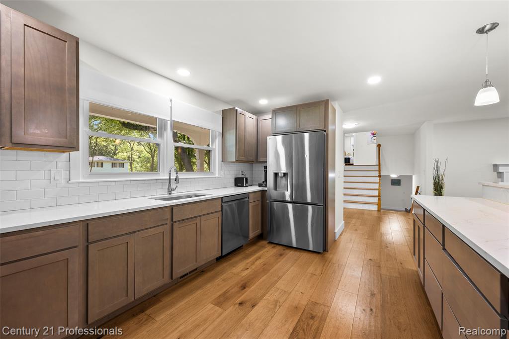 745 Hawthorne Drive, Bloomfield Hills, MI 48304 — Photo 19