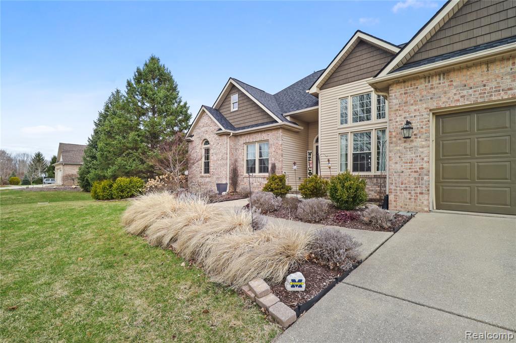 6415 Wailea Court, Grand Blanc, MI 48439 — Photo 2