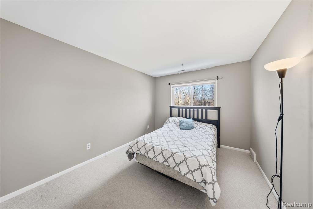 10177 Nancys Boulevard, 86, Grosse Ile, MI 48138 — Photo 19