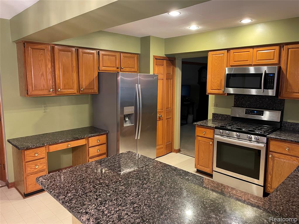 5299 Cloister Drive, Troy, MI 48085 — Photo 5