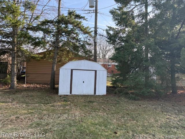30221 Maplewood Street, Garden City, MI — Photo 23