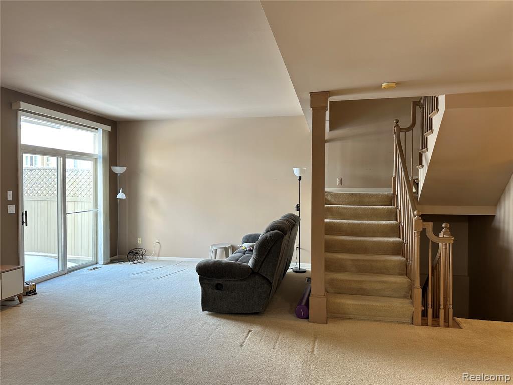 2753 MAITLAND Drive, Ann Arbor, MI 48105 — Photo 11