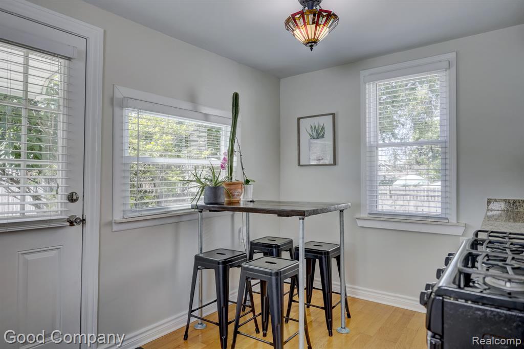 45 W Morehouse Avenue, Hazel Park, MI 48030 — Photo 9