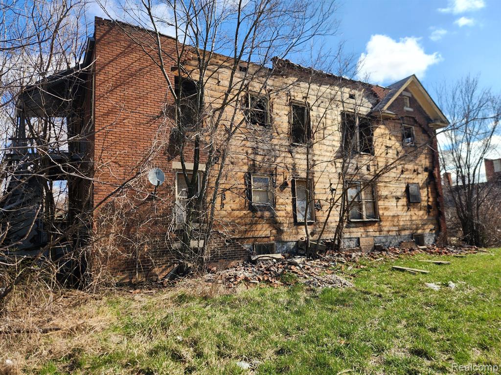 8773 PETOSKEY Avenue, Detroit, MI 48204 — Photo 4