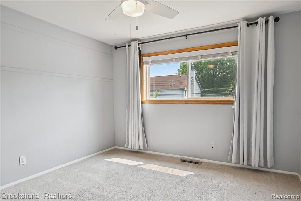 6510 CADILLAC Street, Garden City, MI — Photo 17