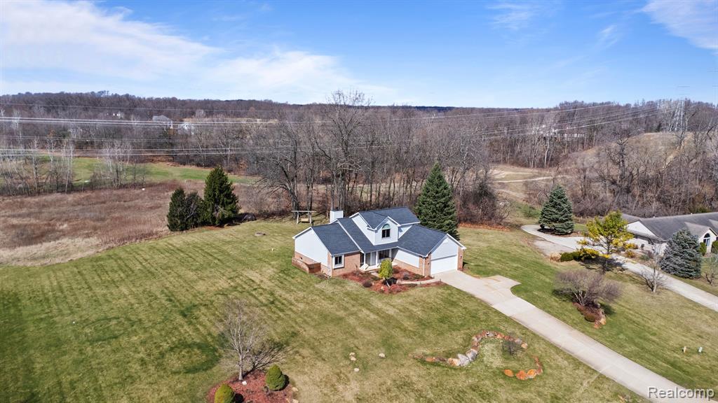 6330 STONEWOOD Drive, White Lake, MI 48383 — Photo 41