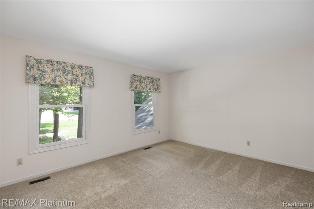 2250 Pepperidge Trail, Brighton, MI 48114 — Photo 19