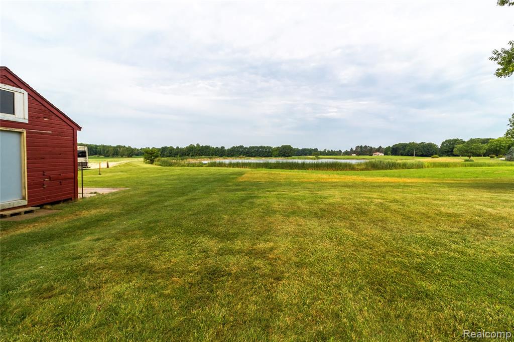 9197 Henderson Road, Otisville, MI 48463 — Photo 40