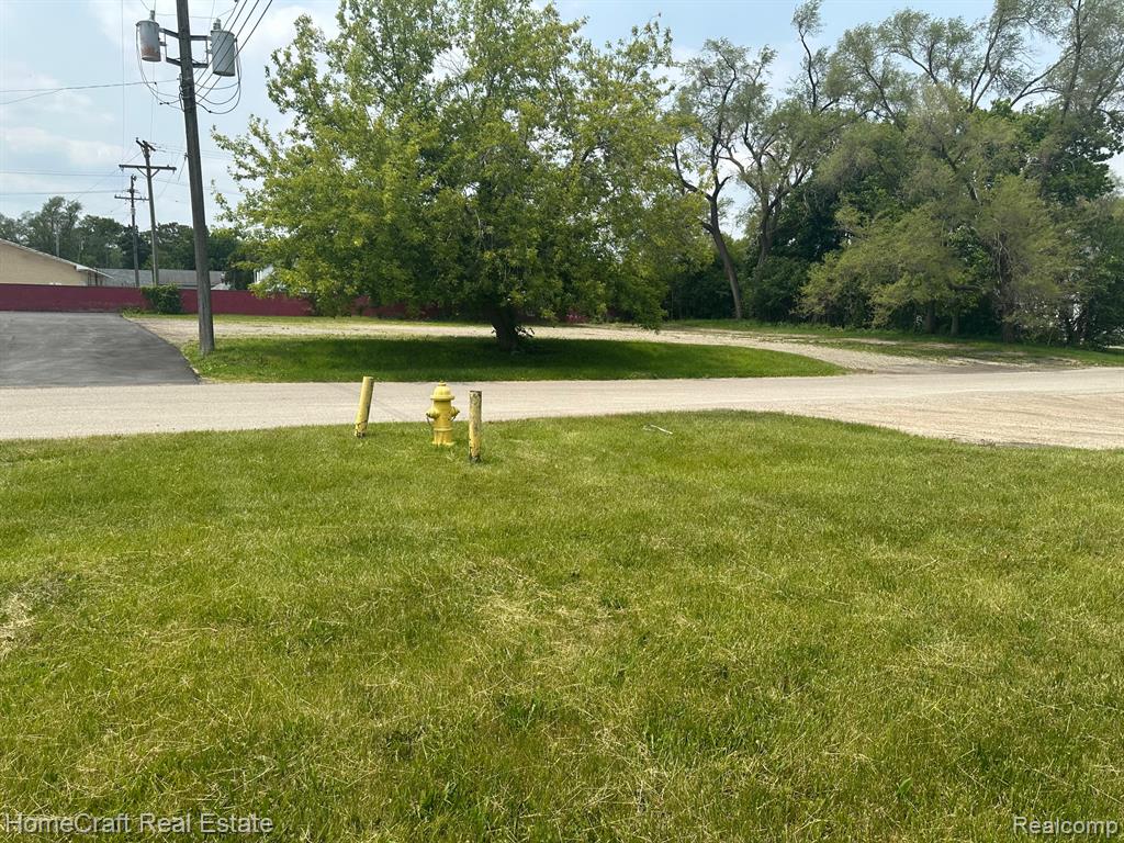 490 GREENLAWN Street, Ypsilanti, MI 48198 — Photo 3