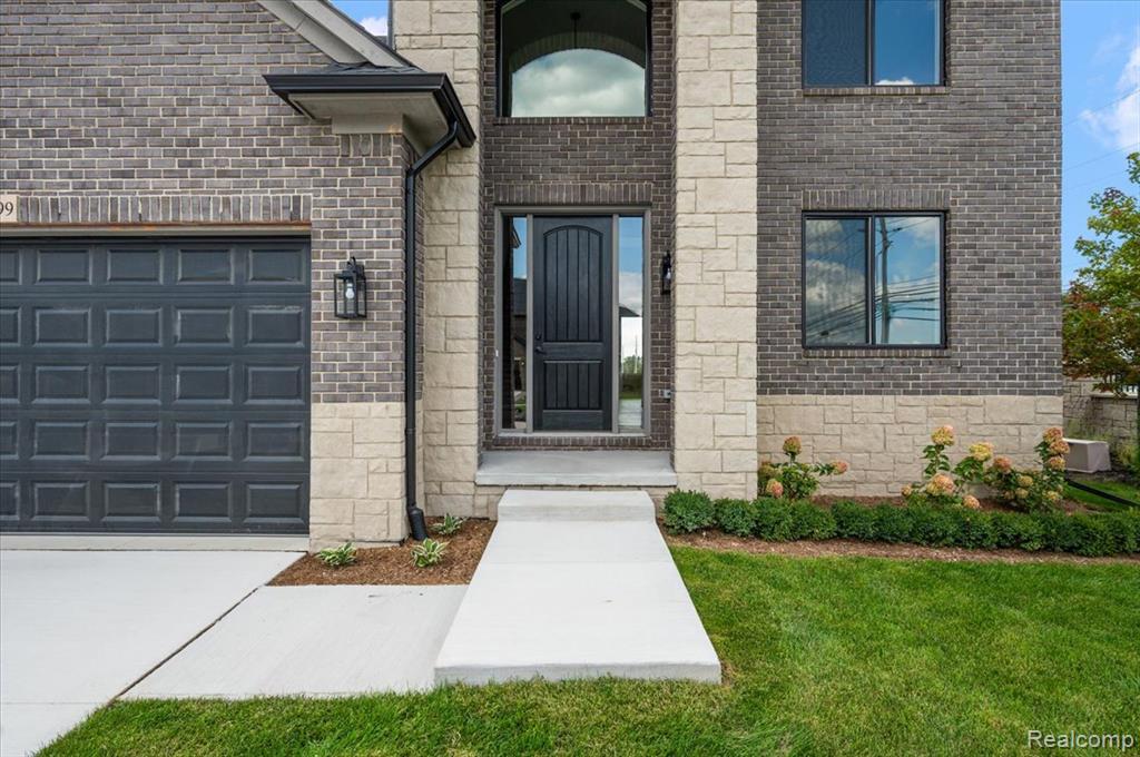50999 Mistwood Drive, Macomb, MI 48042 — Photo 3