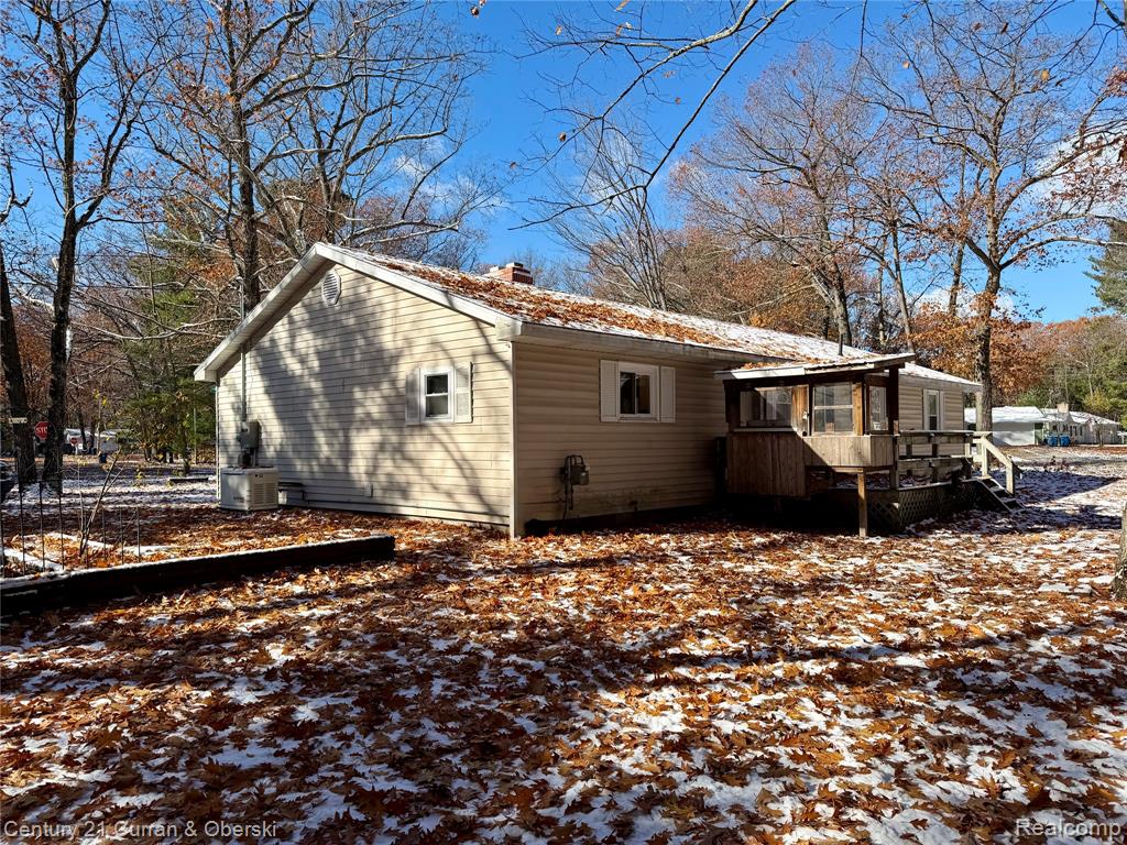 105 Northern Oaks Drive, Houghton Lake, MI 48629 — Photo 5