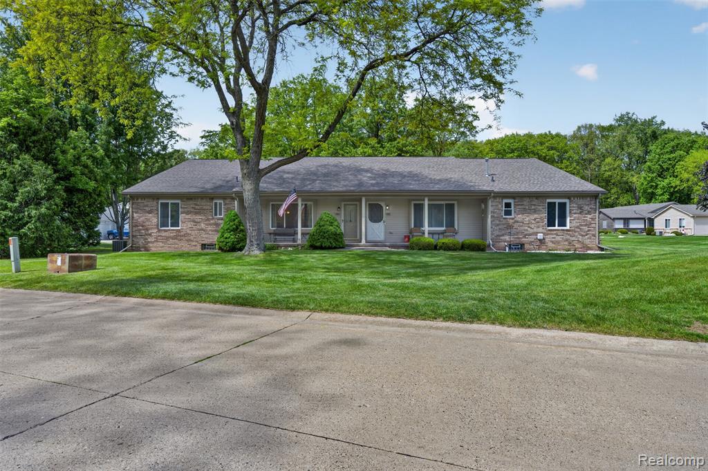 1484 Leisure Drive, Flint, MI 48507 — front exterior