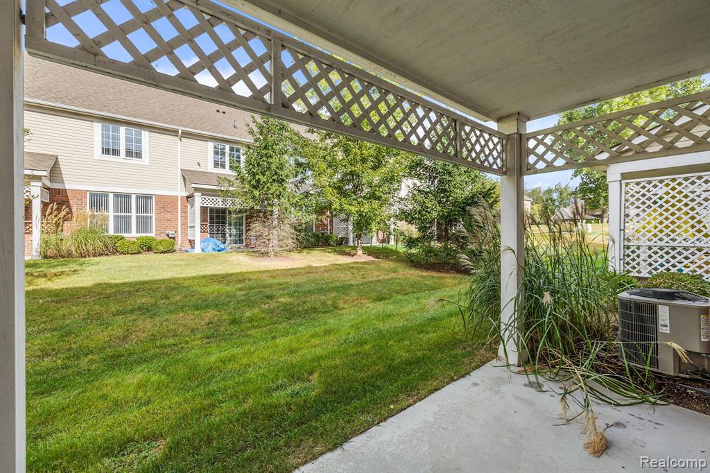 6235 Windemere Lane, Utica, MI 48316 — Photo 9