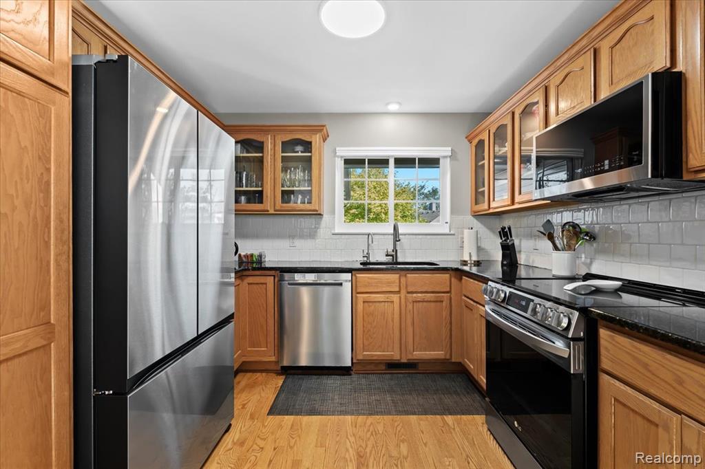 10484 Northvalley Court, Hartland, MI 48353 — Photo 10