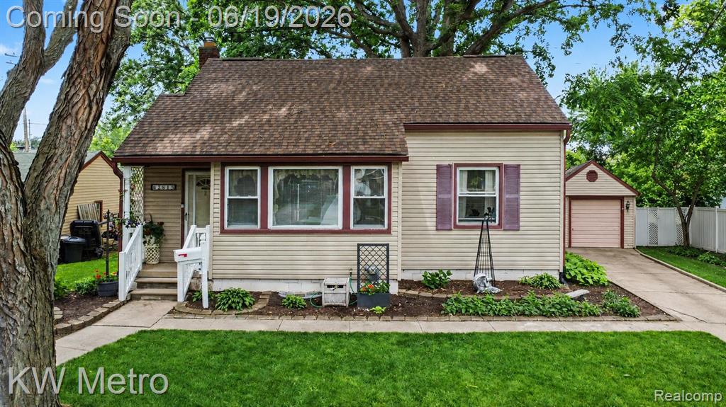 2815 Ellwood Avenue, Berkley, MI 48072 — Photo 2