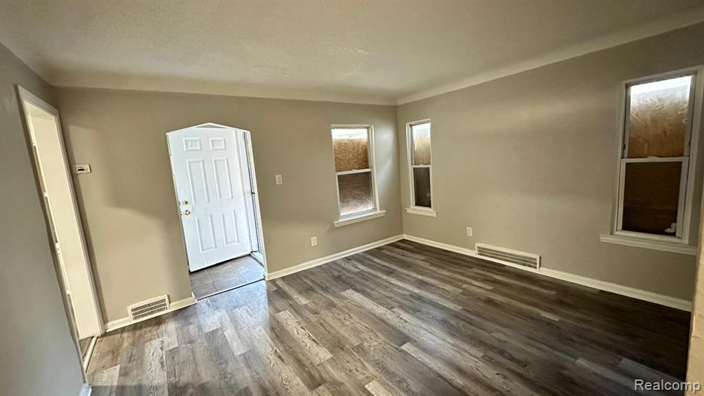 19339 Mansfield Street, Detroit, MI, 48235