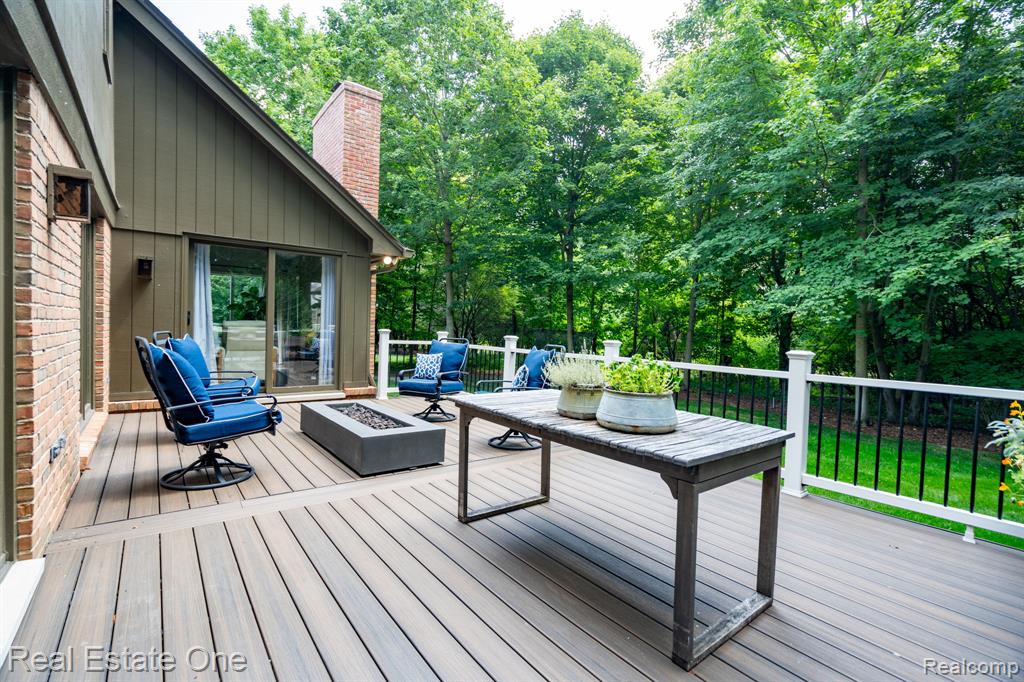 4794 RIVERS EDGE Drive, Troy, MI 48098 — Photo 48