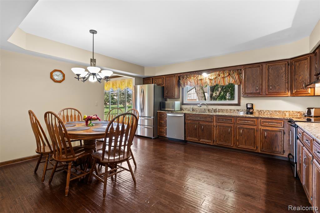 46959 Spruce Drive, Shelby Twp, MI 48315 — Photo 12