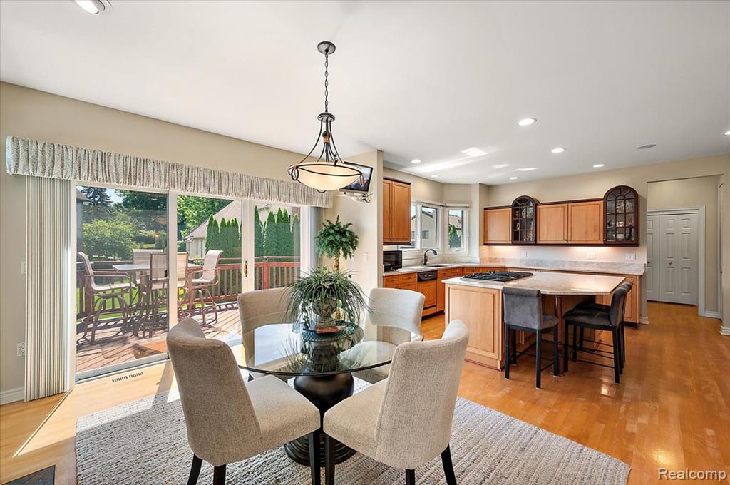 4417 Island View Drive, Waterford, MI 48328 — Photo 13