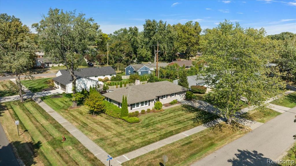 16276 Amherst Avenue S, Beverly Hills, MI 48025 — Photo 34