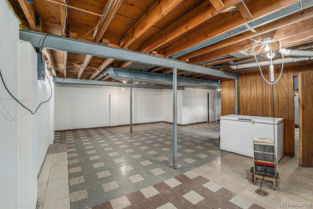 4418 Ashlawn Drive, Flint, MI 48507 — Photo 16