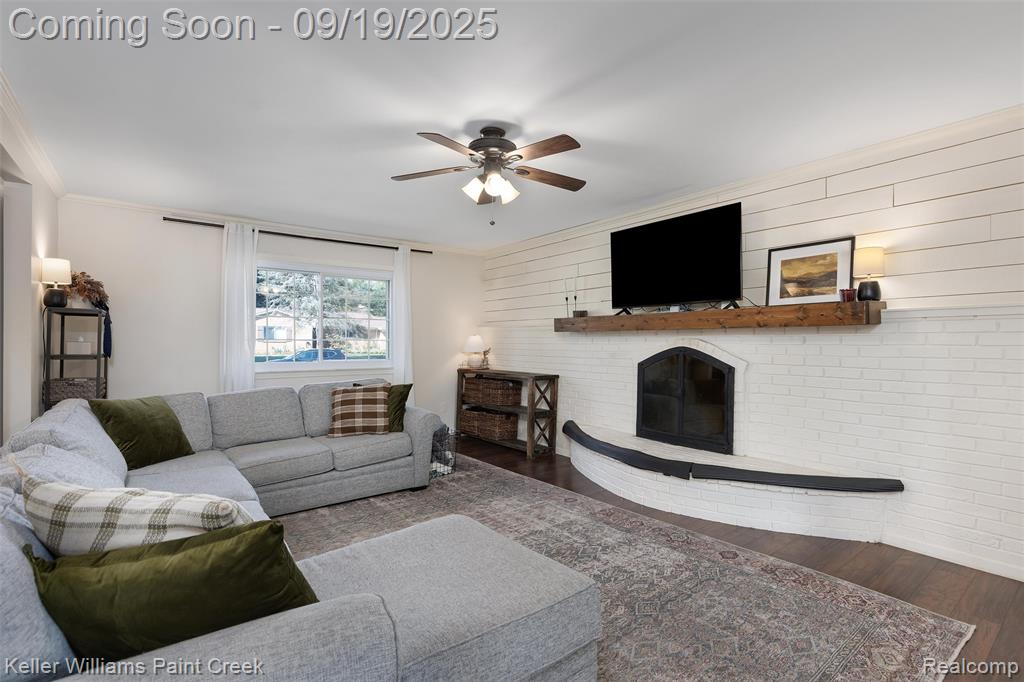 8547 Huron River Drive, White Lake, MI — Photo 11